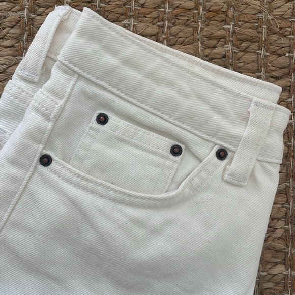 TopShop White Straight Leg Jeans Raw Hem 24 - Picture 2 of 7